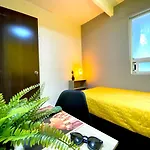 Roomies Hostel - Santa Maria La Ribera